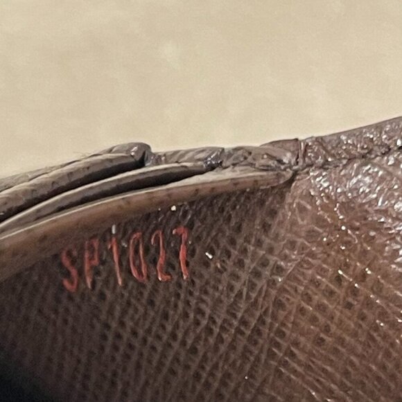 Louis Vuitton Porte Feuille Brazza Damier Ebene - Preowned - Picture 4 of 16